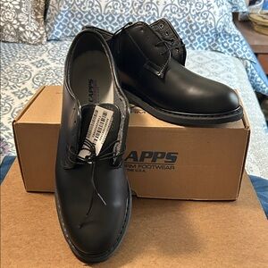 Capps Airlite uniform shoes.  Women’s Size 9.5. New in Box